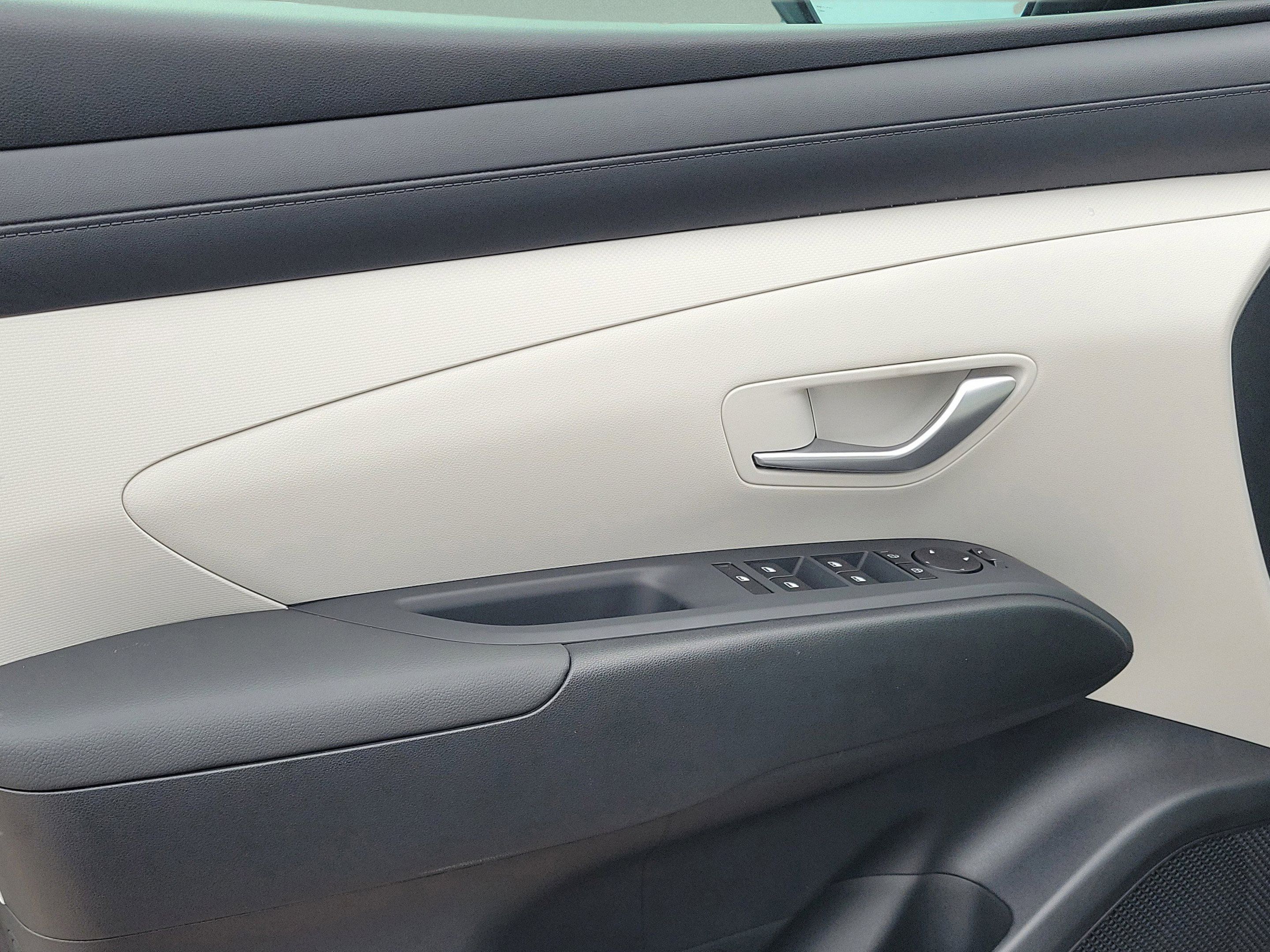New 2026 Hyundai Tucson SEL Plus FWD image 16