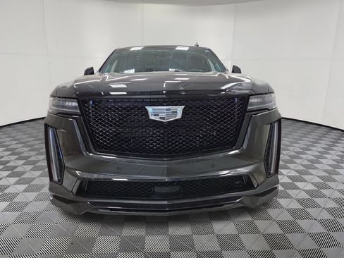 Used 2024 Cadillac Escalade V w/ LPO, ONYX Package AWD/4WD image 5