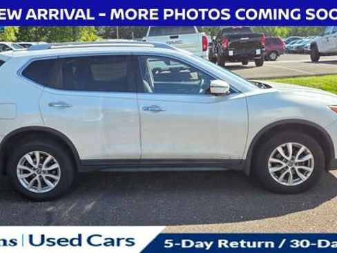 Used 2018 Nissan Rogue SV w/ Premium Package AWD/4WD image 13