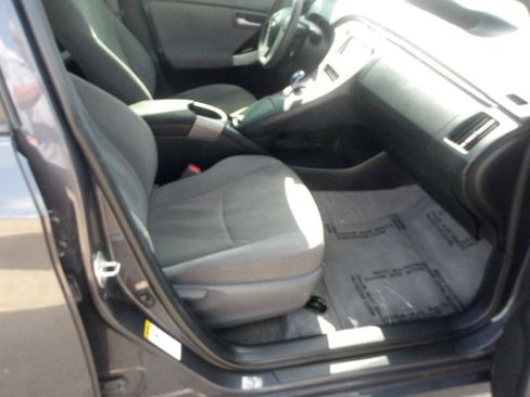 Used 2015 Toyota Prius Three FWD image 10