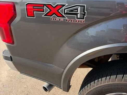 Used 2018 Ford F150 Lariat w/ Equipment Group 502A Luxury AWD/4WD image 6