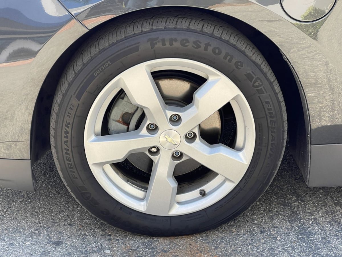 Used 2014 Chevrolet Volt w/ Enhanced Safety Package 1 FWD image 28