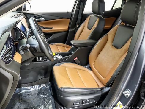 Used 2021 Buick Encore GX Essence image 9