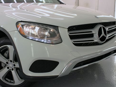 Used 2017 Mercedes-Benz GLC 300 w/ Premium 1 Package image 22