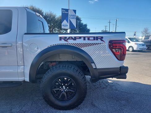 Used 2025 Ford F150 Raptor image 6