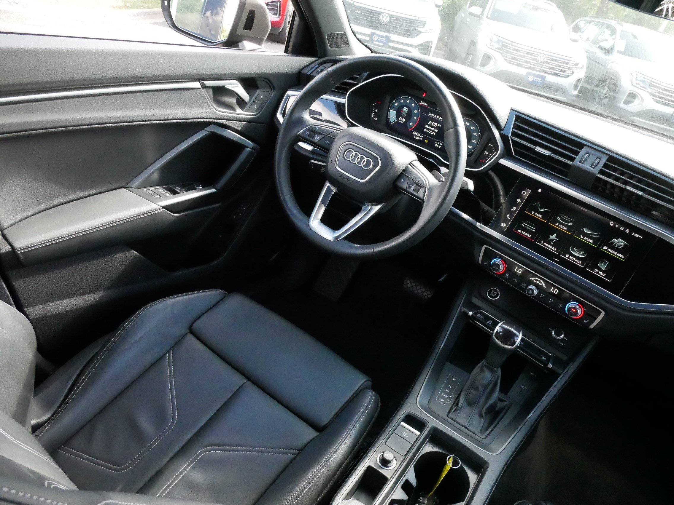 Used 2023 Audi Q3 2.0T Premium w/ Black Optic Sport Package AWD/4WD image 9