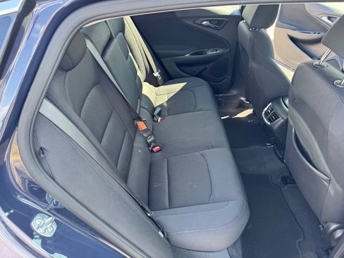 Used 2025 Chevrolet Malibu LT FWD image 24
