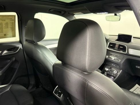 Used 2018 Audi Q3 2.0T Premium Plus w/ Premium Plus Package image 23