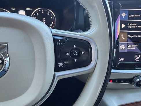 Used 2021 Volvo S60 T5 Momentum w/ Premium Package image 31