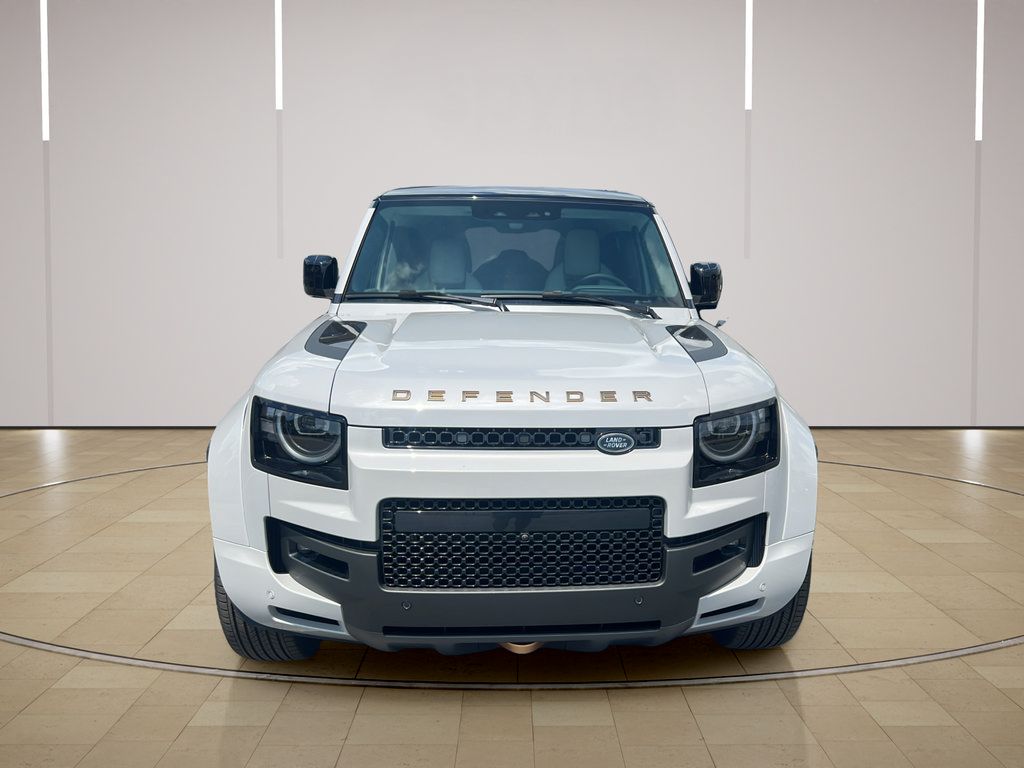 New 2026 Land Rover Defender 110 AWD/4WD image 10