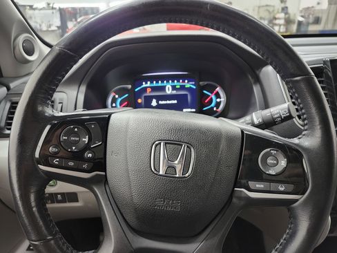 Used 2021 Honda Pilot Touring image 33