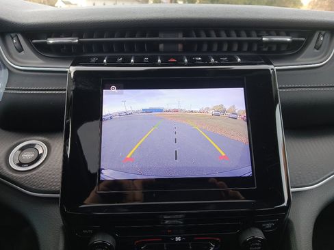 Certified 2023 Jeep Grand Cherokee Laredo X image 40