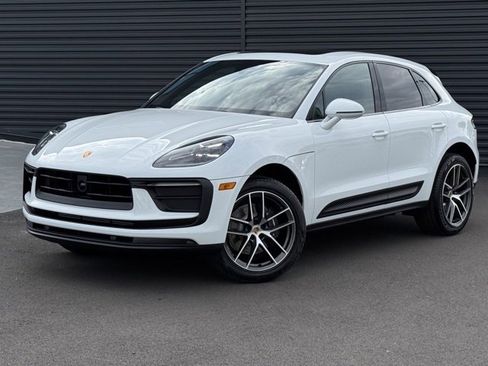 New 2026 Porsche Macan image 1