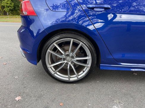 Used 2017 Volkswagen Golf 4-Door image 35