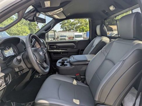 New 2026 RAM 2500 Tradesman AWD/4WD image 16