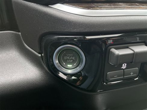 New 2026 GMC Sierra 1500 Elevation w/ Elevation Premium Package image 17