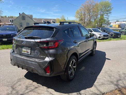 Used 2025 Subaru Crosstrek 2.0i Premium image 4