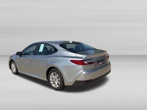 Used 2025 Toyota Camry LE FWD image 6