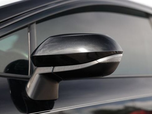 Used 2021 Toyota Corolla SE FWD image 33