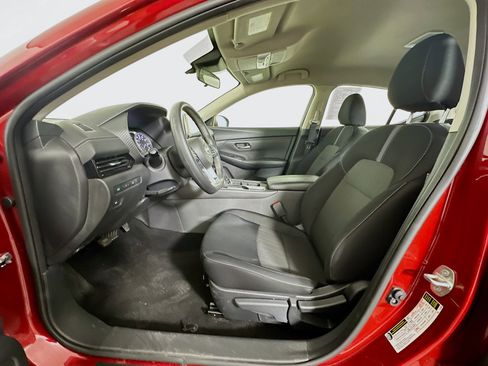 Used 2024 Nissan Sentra SV FWD image 13