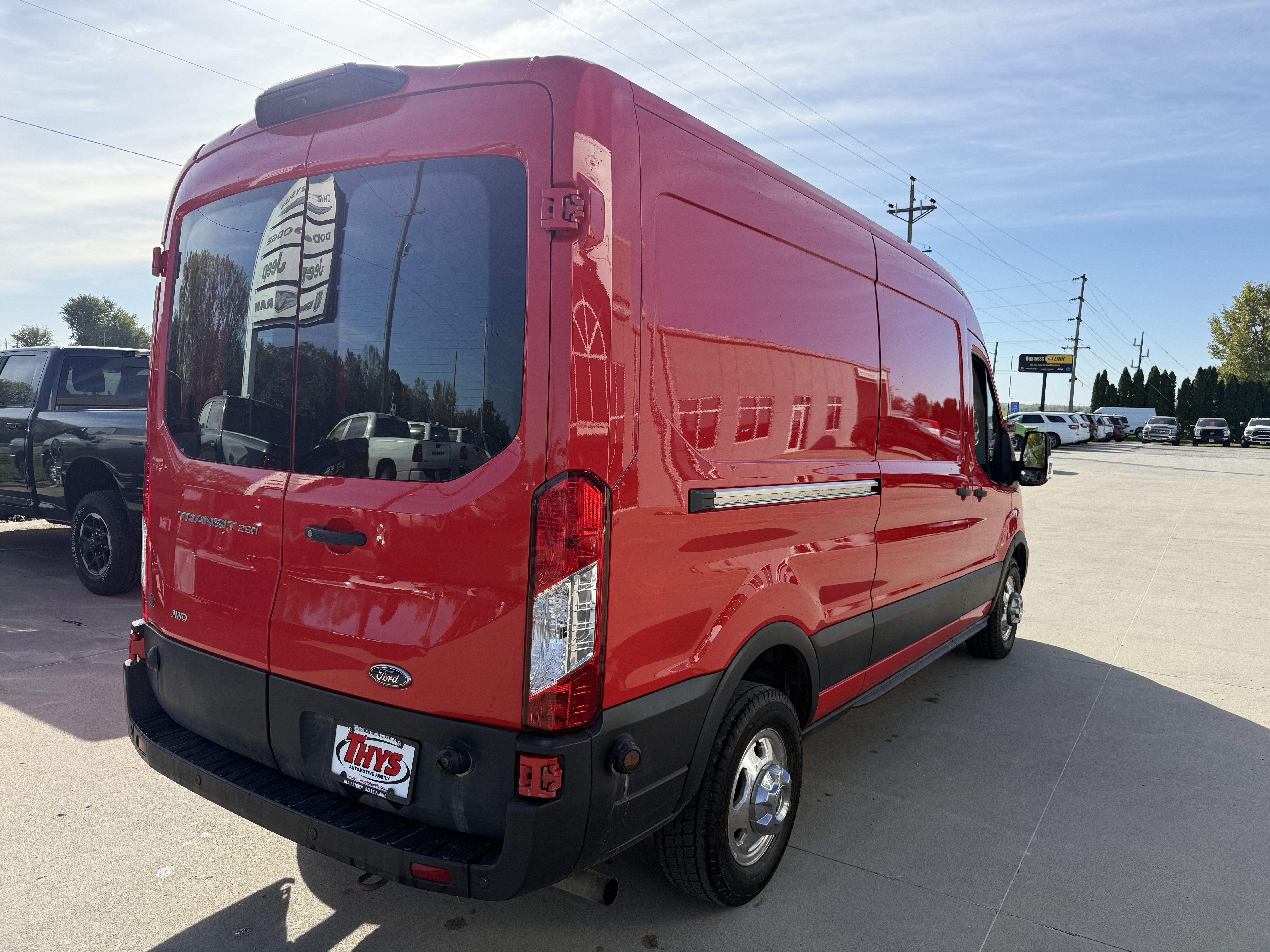 Used 2021 Ford Transit 250 Medium Roof AWD w/ Interior Upgrade Package image 31