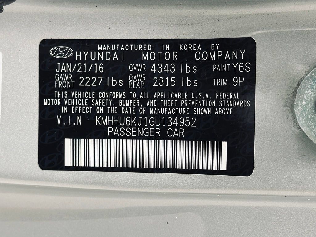 Used 2016 Hyundai Genesis Coupe 3.8 RWD image 42