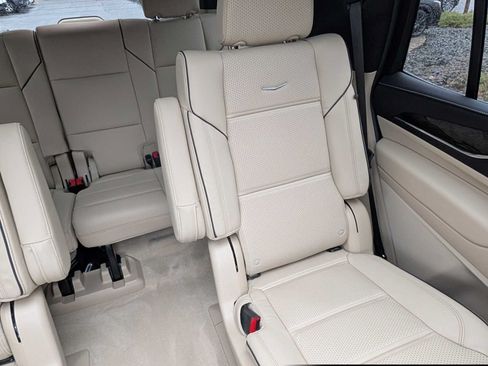 Used 2024 Cadillac Escalade Premium Luxury w/ LPO, Floor Liner Package AWD/4WD image 15