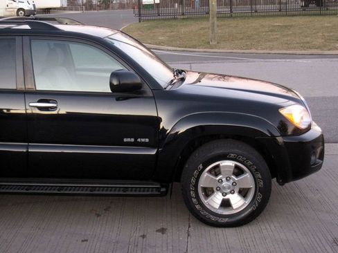 Used 2006 Toyota 4Runner SR5 image 10