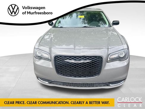 Used 2019 Chrysler 300 Touring w/ Sport Appearance Package RWD image 3