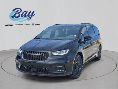 New 2026 Chrysler Pacifica Limited