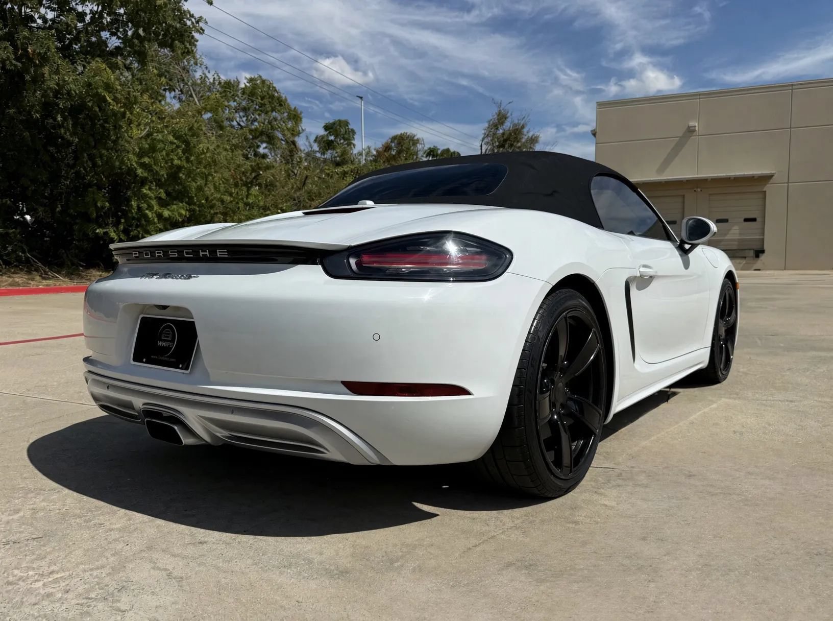 Used 2018 Porsche 718 Boxster RWD image 8