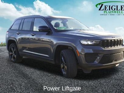 Used 2023 Jeep Grand Cherokee Altitude