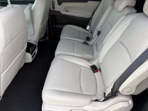 Certified 2026 Honda Odyssey EX-L image 29