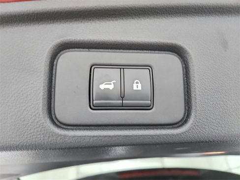 Used 2024 Nissan Pathfinder Platinum w/ Cargo Package image 46