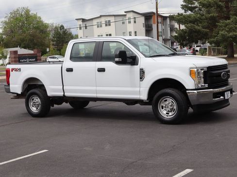 Used 2019 Ford F250 XL w/ Power Equipment Group AWD/4WD image 2