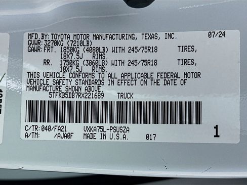Used 2024 Toyota Tundra SR w/ SR Tow Package AWD/4WD image 31