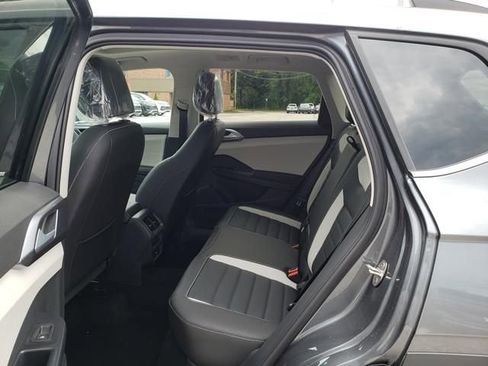 New 2025 Volkswagen Taos SEL AWD/4WD image 7