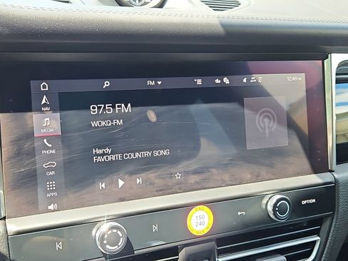 Certified 2026 Porsche Macan AWD/4WD image 34