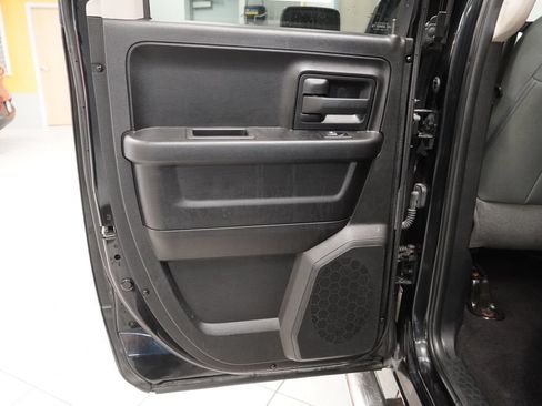 Used 2018 RAM 1500 Express w/ Express Value Package AWD/4WD image 24