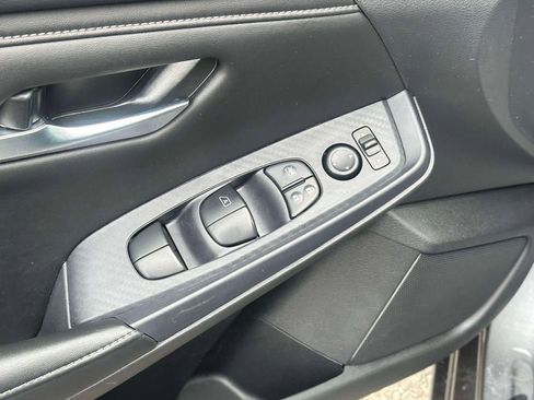 Used 2023 Nissan Sentra SV w/ All-Weather Package FWD image 15