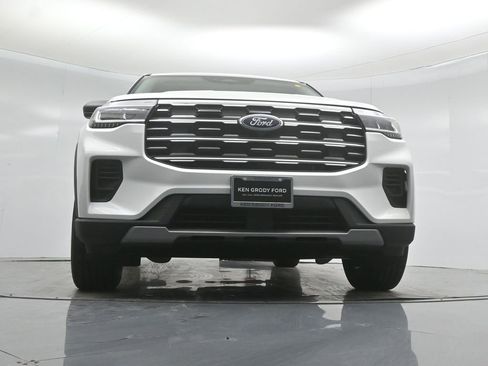 New 2026 Ford Explorer Active AWD/4WD image 43