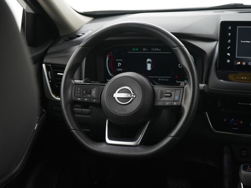 Used 2024 Nissan Rogue SL image 16