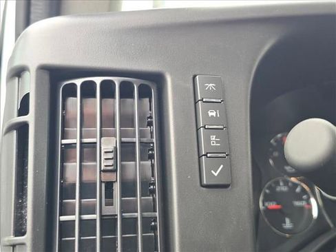 New 2025 Chevrolet Express 3500 w/ Power Convenience Package image 25