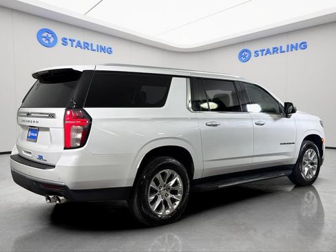Used 2021 Chevrolet Suburban Premier w/ Premium Package RWD image 9