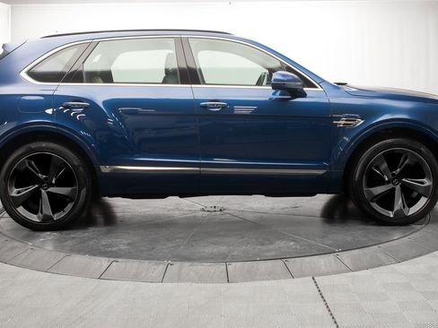 Used 2018 Bentley Bentayga Activity AWD/4WD image 2