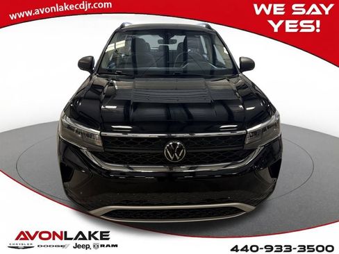 Used 2024 Volkswagen Taos S image 8