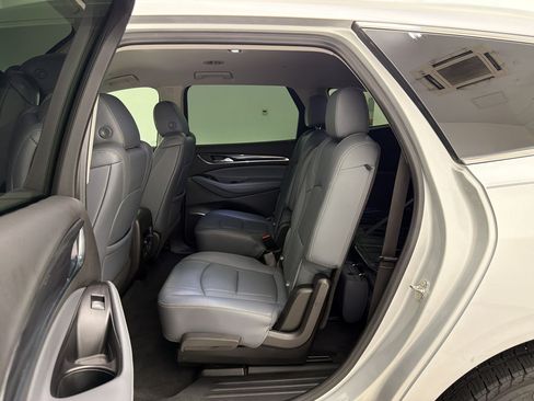 Used 2020 Buick Enclave Essence w/ Sound and Sites Package FWD image 24