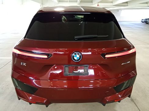 Used 2024 BMW iX xDrive50 w/ Premium Package AWD/4WD image 6