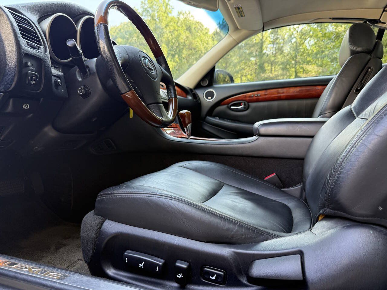 Used 2004 Lexus SC 430 Convertible RWD image 35