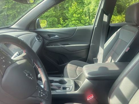 Used 2024 Chevrolet Equinox RS w/ LPO, Floor Liner Package AWD/4WD image 3